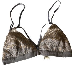 NYTT Minimalist Crochet Lavender over nude SEXY Bralette XS